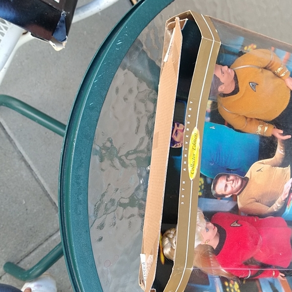 Barbie and Ken Star Trek gift set - Picture 3 of 5